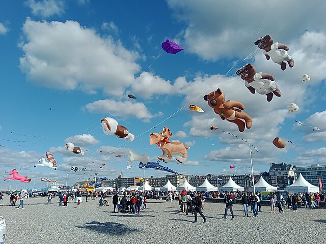 festival international de cerf volant de dieppe HonfleurTours